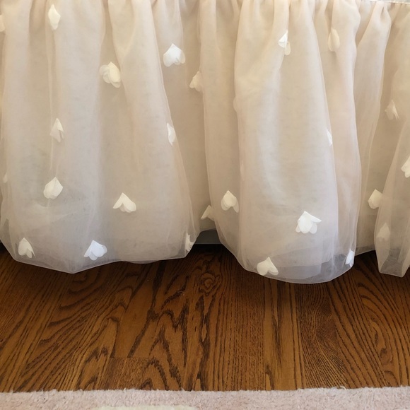 monique lhuillier crib skirt